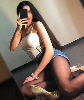 Альбина, 23 года, 2 размер груди